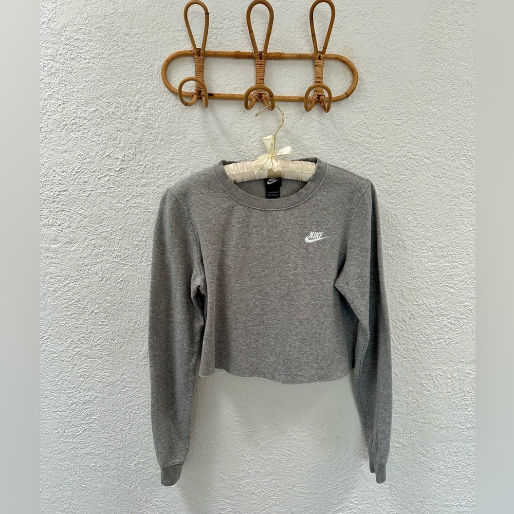 Nike Heather Gray Crop Top Sweatshirt